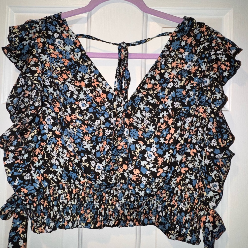 Floral Ruffle V-Neck Crop Top & skirt